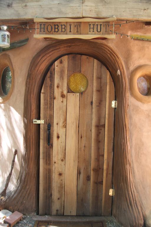 Отель Hobbit Hut Джисервилл Номер фото